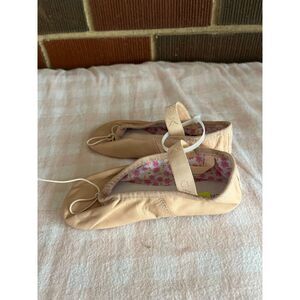 New Girls size 12 m ballet capezio shoes